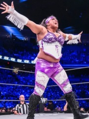 Pro wrestler Nyla Rose selling t-shirts to benefit LGBTQ+ non-profit in Oklahoma